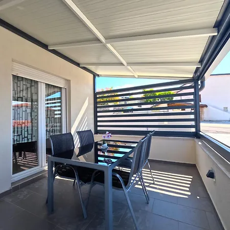 Mia I Josip Apartment Crikvenica