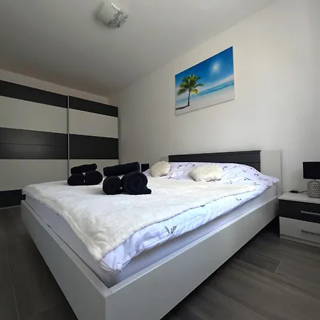 Mia I Josip Apartment