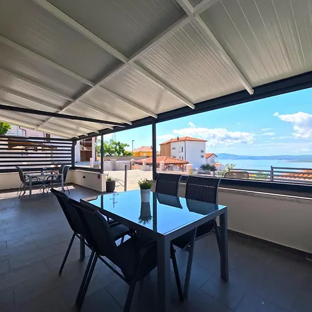 Mia I Josip Apartment *